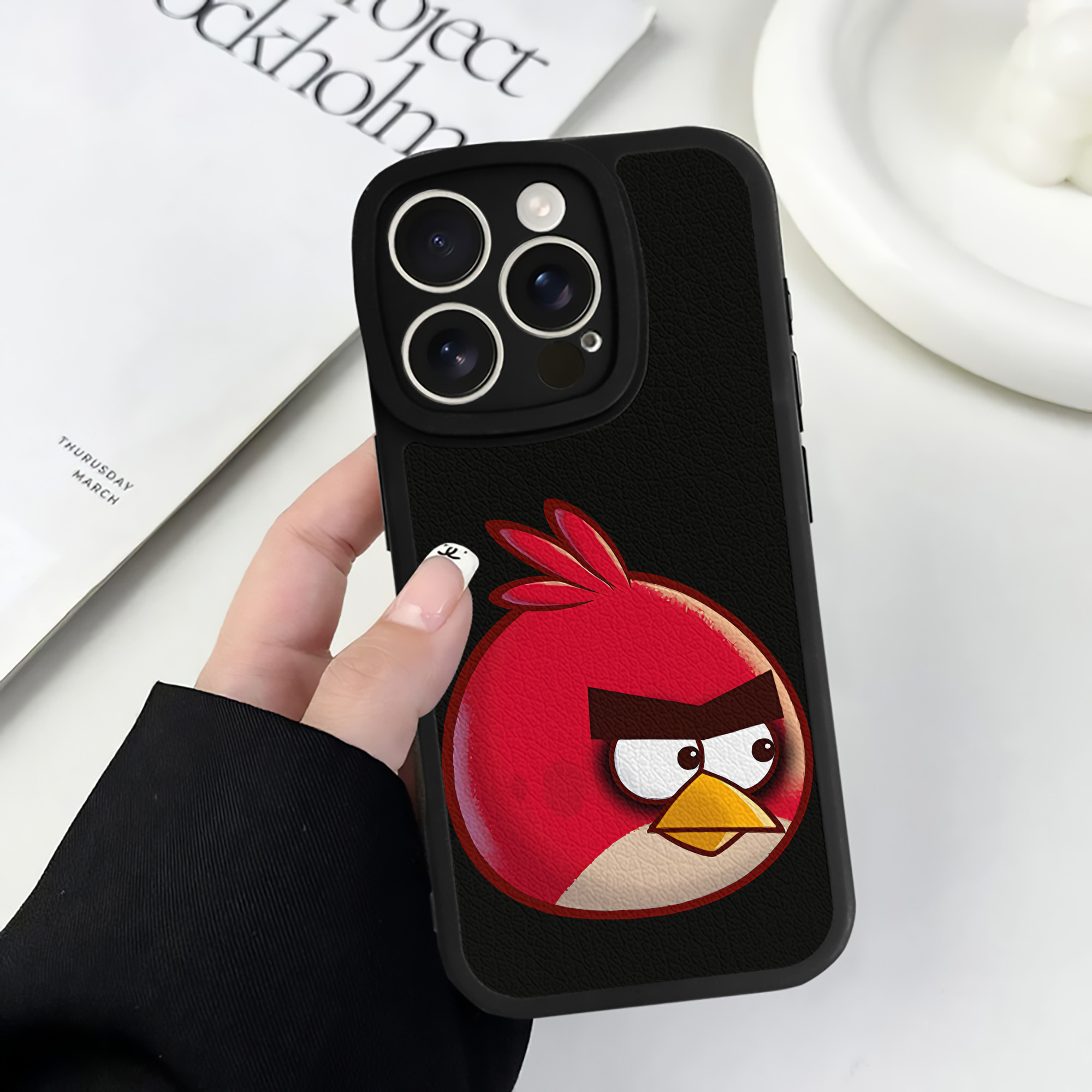 （画像用） Angry Birds アングリーバード 【iPhone 16シリーズ対応】シリコンスマホケース（レザー調） 材質：シリコン